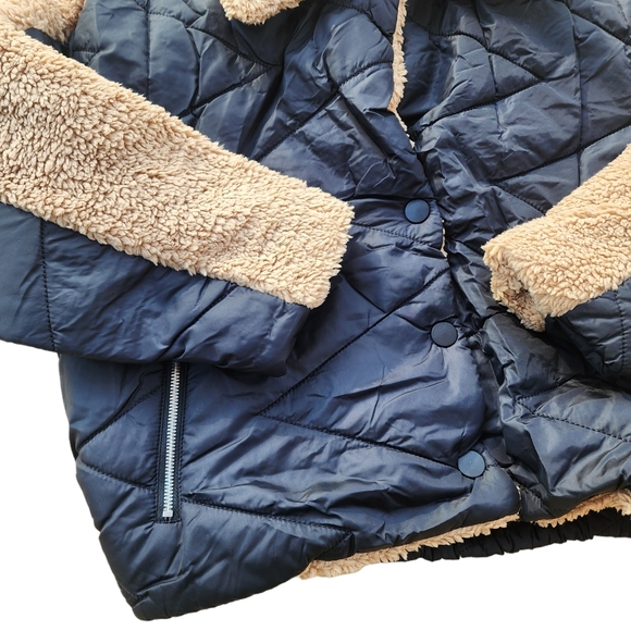 Women's Sherpa Lined Puffer Coat Black Tan NWT - Picture 2 of 4